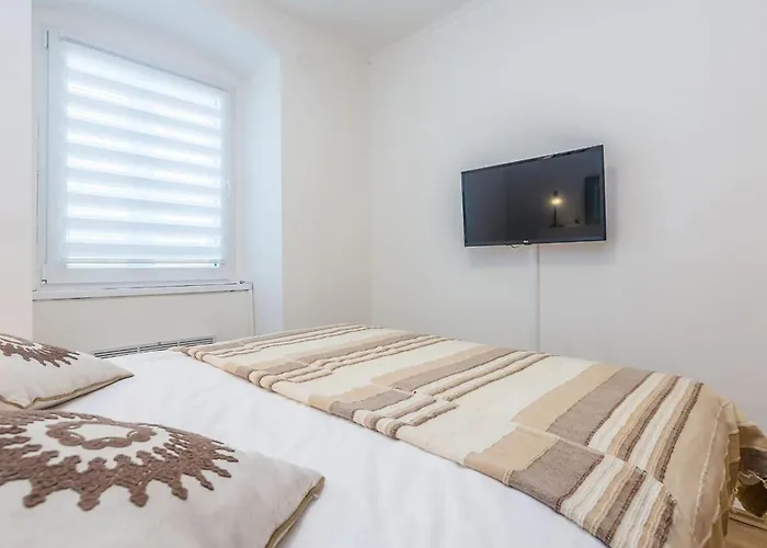 Awesome In With Wifi Apartament